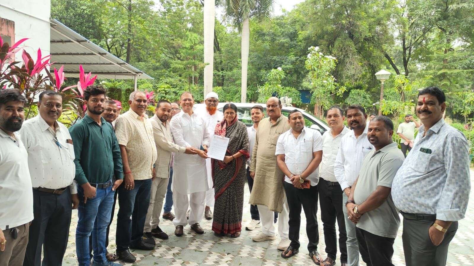 18 घंटे से अधिक बिलासपुर में खड़ी रहने वाली चार ट्रेनों को कोरबा-गेवरा रोड तक बढ़ाने की मांग