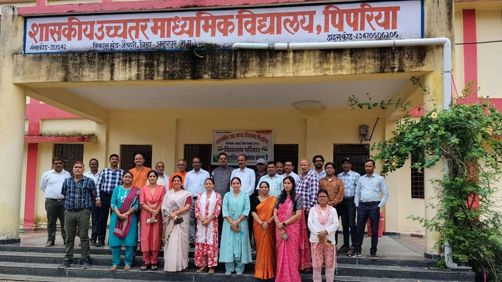 कक्षा से बनता है राष्ट्र, शिक्षक करता है भविष्य का निर्माण